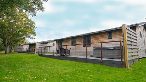 Warrenwood Country Park Campeggio /
resort per camper in Hailsham