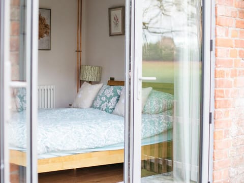 Bed, Decorative detail, Bedroom