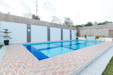 Pool view, Swimming pool