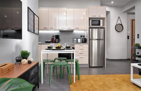 Kitchen or kitchenette, Other, Seating area, Dining area, Lunch, Dinner, internet, internet, soundproof, laundry, kitchen, air conditioner, air conditioner