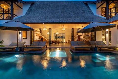 Property building, Facade/entrance, Night, Balcony/Terrace, Pool view, Swimming pool, Swimming pool, sunbed