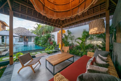 Patio, Day, Garden, View (from property/room), Seating area, Garden view, Pool view, Swimming pool