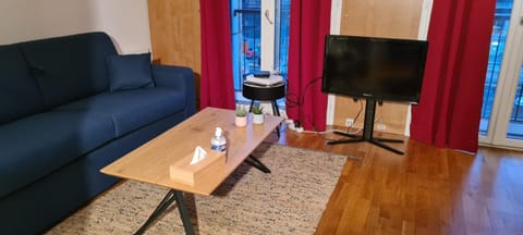 Neuilly Paradise Apartment in Paris