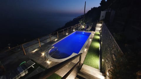 Villa Sunrise. Pool and seaview in Amalfi Coast Villa in Conca dei Marini