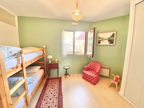 Appartement 3 pièces avec terrasse et parking, Veyrier-du-Lac - FR-1-432-81 Apartment in Menthon-Saint-Bernard