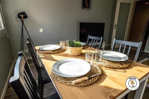 Decorative detail, Dining area