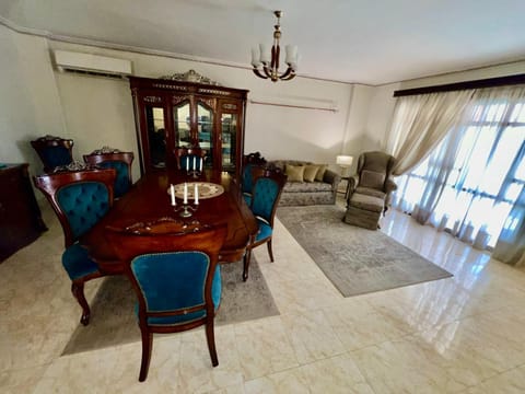 Luxurious 3 BR Rustic Apartment Overlooking Huge Garden - For Families and Couples Apartment in New Cairo City