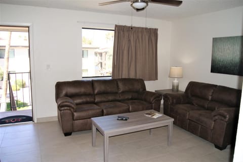 212-Fully Furnished 1BR Suite-Outdoor Pool Appartamento in Tempe