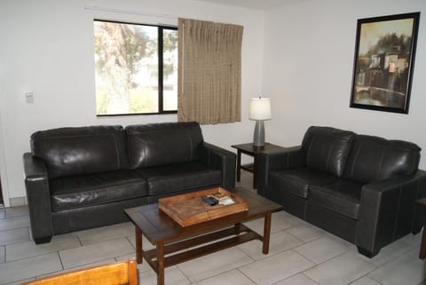 233 Fully Furnished 1BR Suite-Outdoor Pool Apartamento in Tempe
