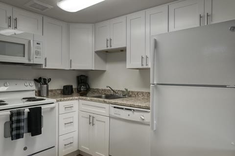 123 Fully Furnished 1BR Suite-Prime Location Eigentumswohnung in Tempe