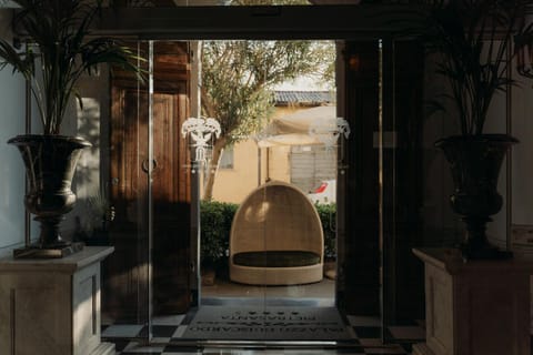 Facade/entrance, Day