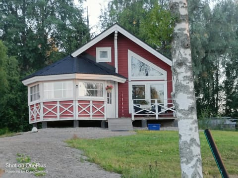 Uusi Saunamökki Jämsässä, lähellä Himosta Chalet in Finland