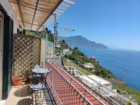 DACHI HOLIDAY HOUSE House in Amalfi