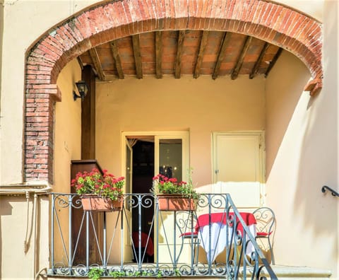 Patio, View (from property/room), Balcony/Terrace