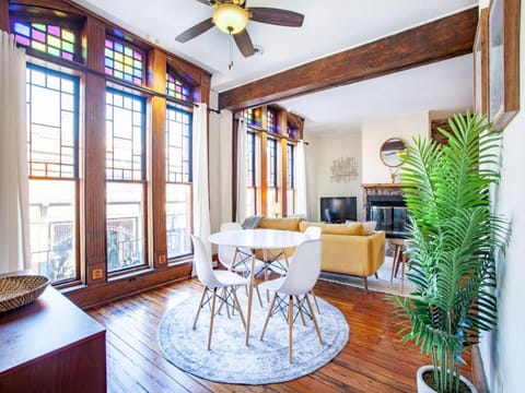 Cozy Old City Loft - Minutes from Market Square Condo in Knoxville