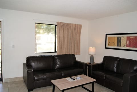 235 Fully Furnished 1BR Suite-Outdoor Pool Condo in Tempe