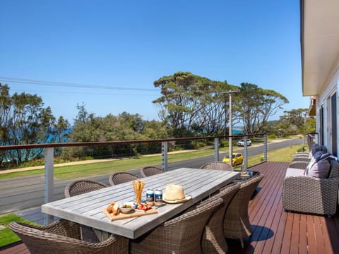 Villa Killara by Experience Jervis Bay House in Vincentia