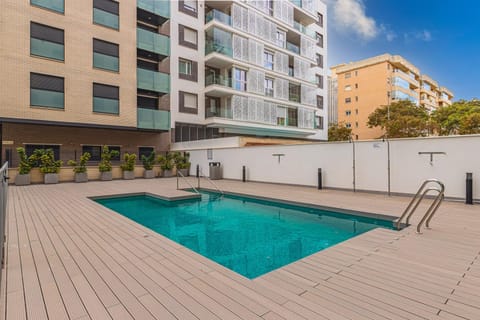 Swimming pool, Swimming pool