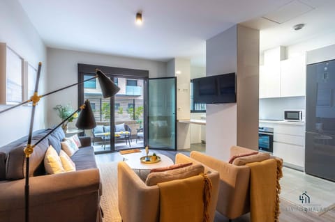 Kitchen or kitchenette, Living room