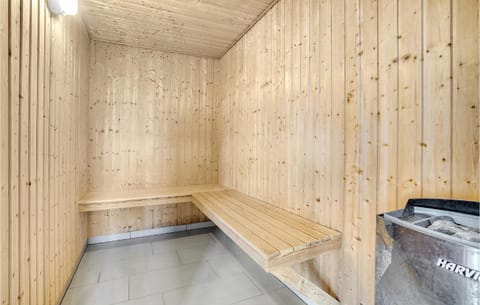 Lovely Home In Idestrup With Sauna House in Væggerløse