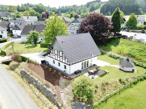 Ferienhaus Fichtenhütte House in Sundern