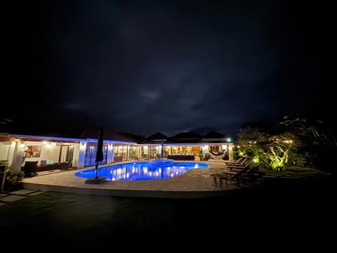 Night, Pool view