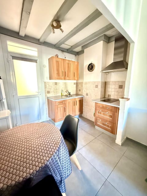 APPARTEMENT WOOD DESING PROCHE CANNES Apartment in Mougins