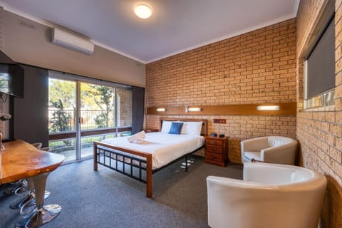 Colac Mid City Motor Inn Motel in Colac