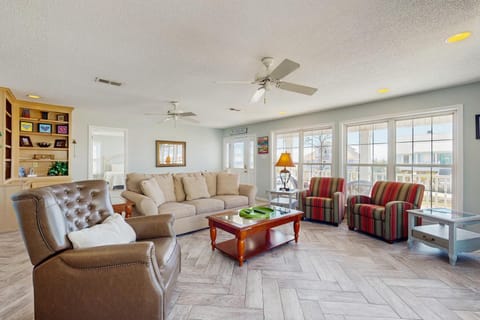 Bama Breeze House in Dauphin Island