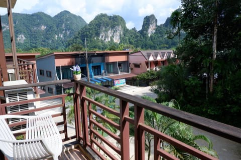Khao Sok Nature Place - SHA Certified Hotel in Khlong Sok