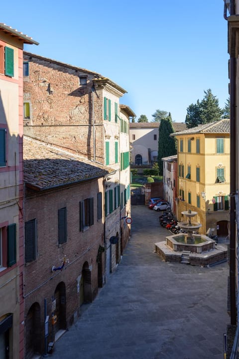 Property building, Neighbourhood, City view, Street view