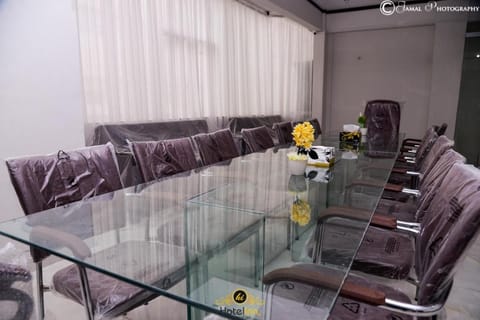 Meeting/conference room