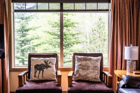Hidden Gem 3br Suite Wking Beds-bbq-hot Tub-pets Ok Maison in Canmore