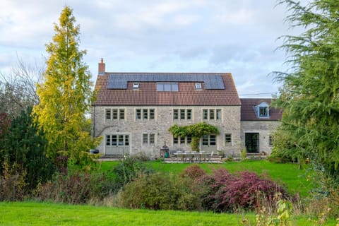 Stunning detached house near Bruton Haus in Bruton