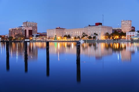 Water Street Condos Apartment in Wilmington