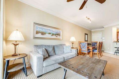 Emerald Grande 1023 Apartment in Okaloosa Island