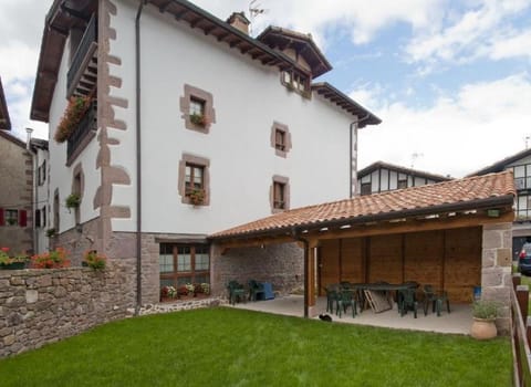 Apartamentos Rurales Kastonea Farm Stay in French Basque Country