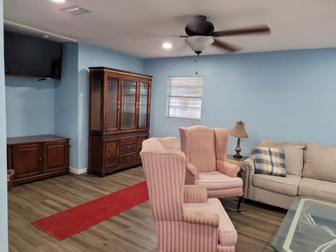 Comfortable, Affordable Oasis in Altamonte Springs for a Couple or Family Vacation rental in Altamonte Springs