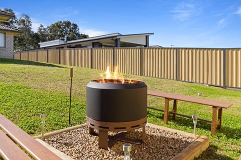 Villa Tempranillo - Fire Pit Among the Vineyards House in Cessnock