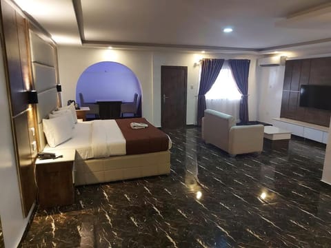 PRESKEN HOTELS @FAJODD-4 Hotel in Lagos