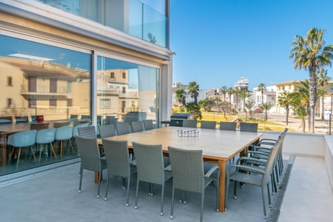 View (from property/room), Balcony/Terrace, Dining area