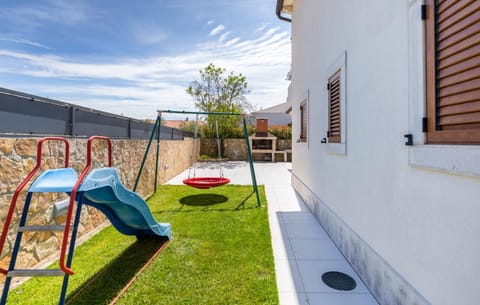 Patio, Garden, Garden view