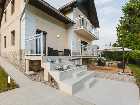 Property building, Balcony/Terrace