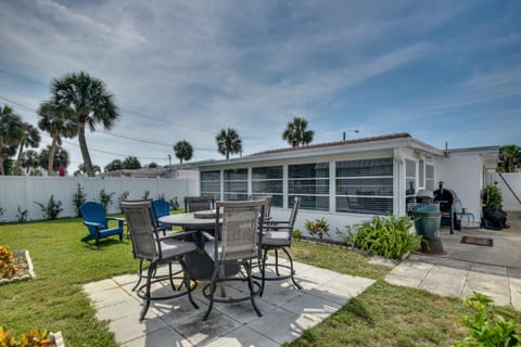 Colorful, Pet-Friendly Home Near Ormond Beach Maison in Daytona Beach