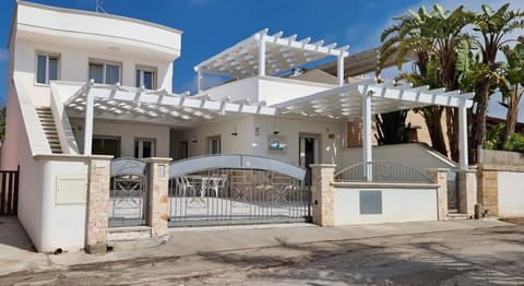 Property building, Sea view, Street view