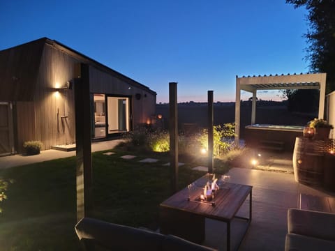 Property building, Patio, Night, Natural landscape, Garden, View (from property/room), Balcony/Terrace, Seating area, Evening entertainment