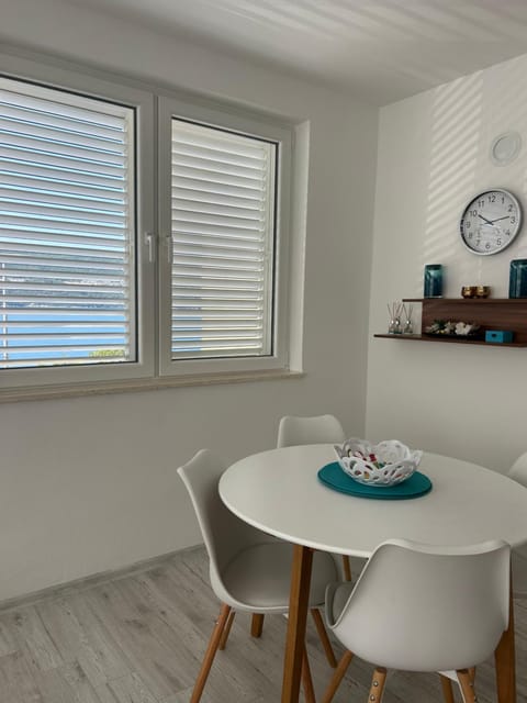 Living room, Seating area, Dining area, Sea view