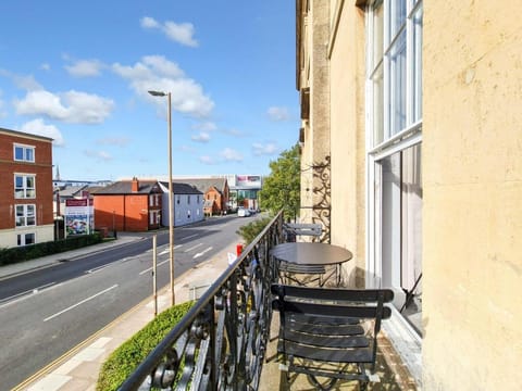 Balcony/Terrace, City view