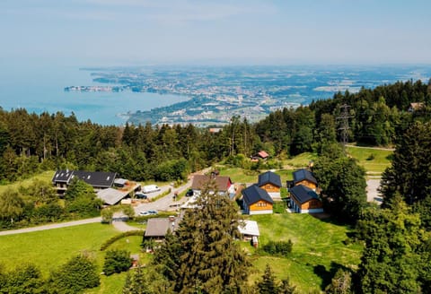 Property building, Bird's eye view, Lake view, Mountain view