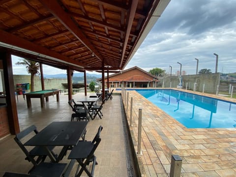 Mountain view, Pool view